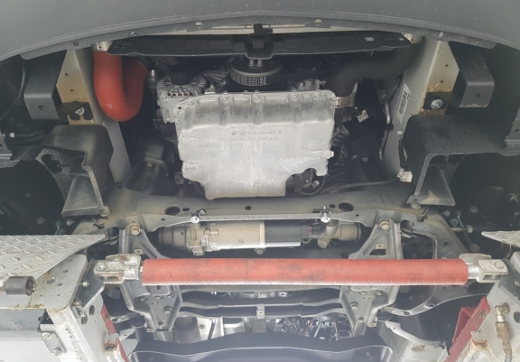 Protetor de Carter de aço Mercedes Sprinter-RWD