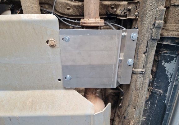 Protetor de aço para sensores DPF Toyota Hilux