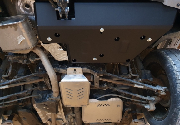 Protetor de aço tanque AdBlue Dacia Duster