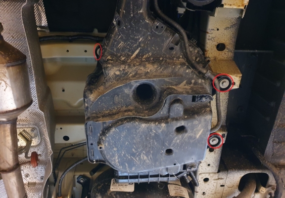 Protetor de aço tanque AdBlue Ford Transit Custom