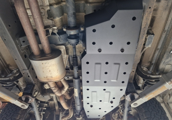 Protetor de aço para o tanque de combustível Ford Ranger Raptor