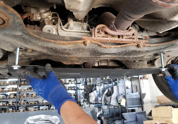 Protetor de Carter de aço golf mk4